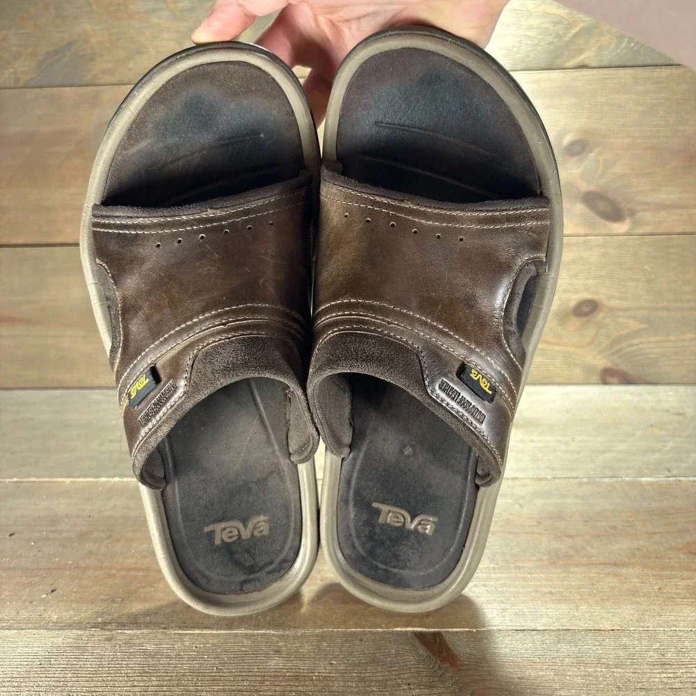 Teva Langdon Mens size 9 shoes Brown Leather Waterproof Slide Slip On sandals
